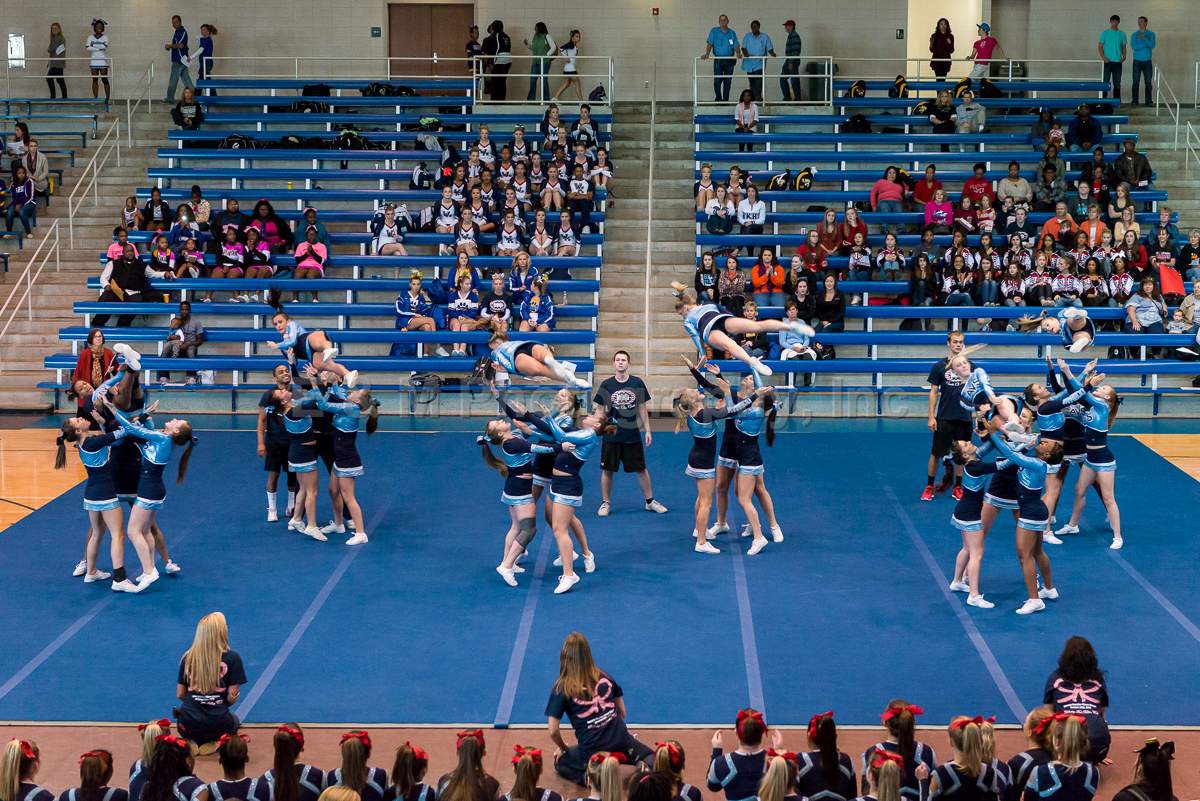 Varsity Routine 25.jpg